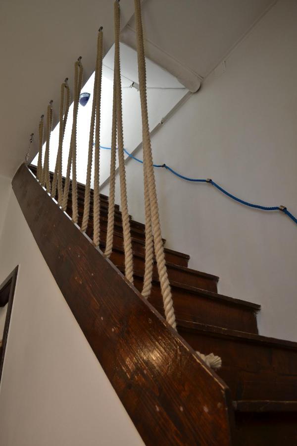 Upstairs - Lazy Terrace Villa เลชเช ภายนอก รูปภาพ