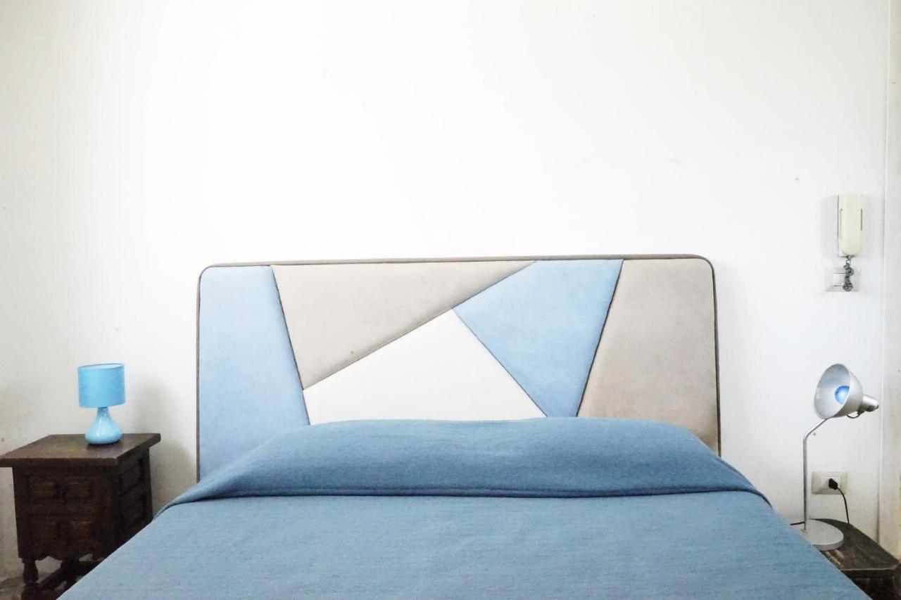 Upstairs - Lazy Terrace Villa เลชเช ภายนอก รูปภาพ